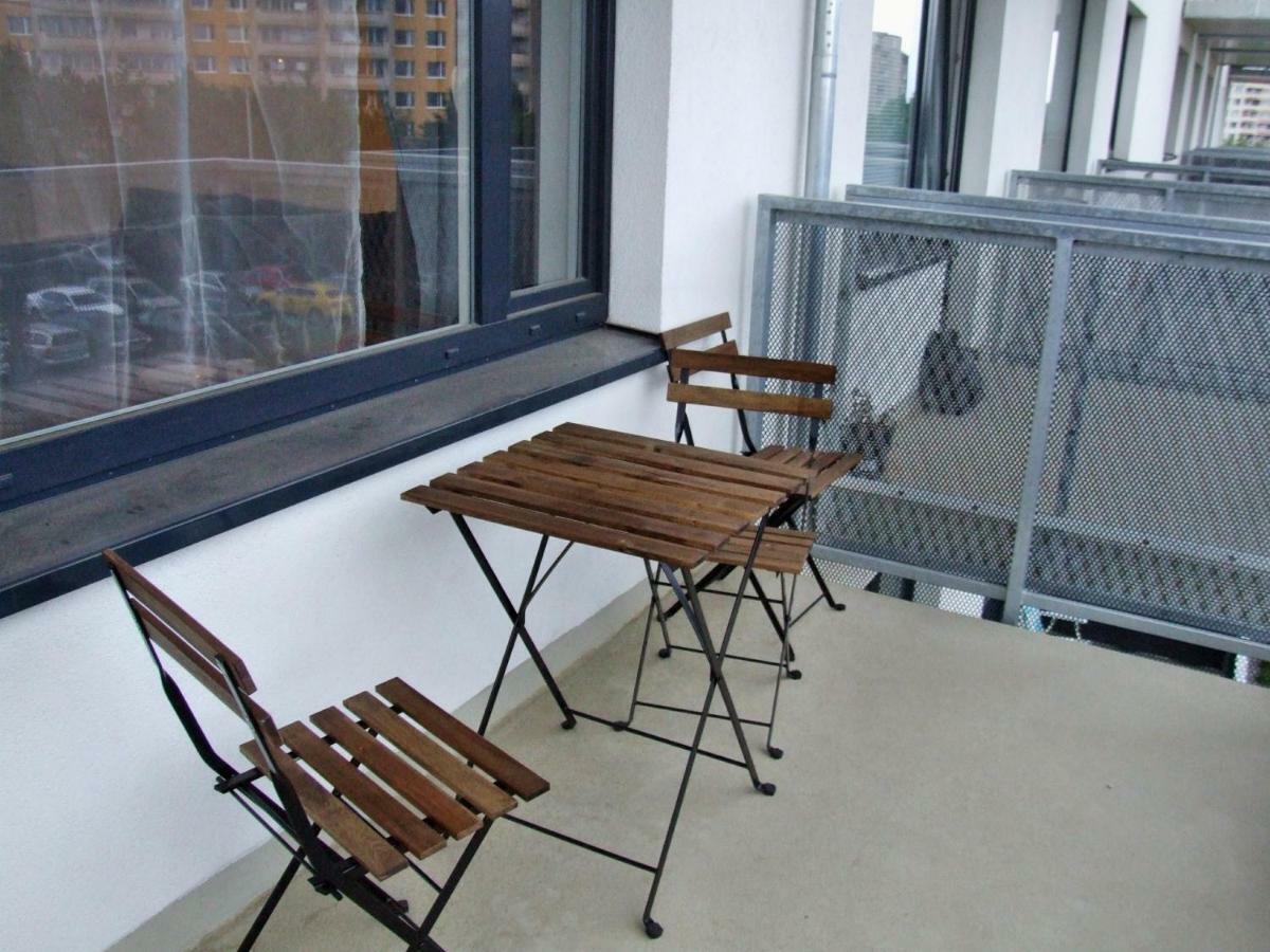 Triangl Apartment Прага Екстериор снимка